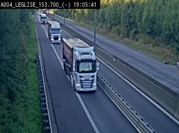 <h2>Webcam autoroute A4 (E411-E25) à Léglise, avant la jonction avec la N40. Vue orientée vers Bruxelles</h2>