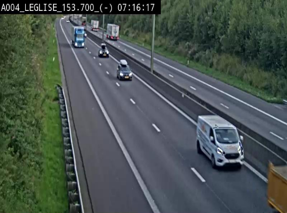 <h2>Webcam autoroute A4 (E411-E25) à Léglise, avant la jonction avec la N40. Vue orientée vers Bruxelles</h2>
