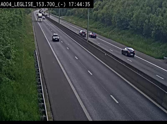 <h2>Webcam autoroute A4 (E411-E25) à Léglise, avant la jonction avec la N40. Vue orientée vers Bruxelles</h2>