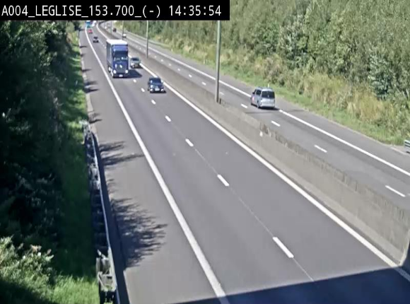 <h2>Webcam autoroute A4 (E411-E25) à Léglise, avant la jonction avec la N40. Vue orientée vers Bruxelles</h2>