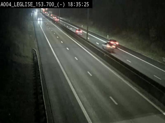 <h2>Webcam autoroute A4 (E411-E25) à Léglise, avant la jonction avec la N40. Vue orientée vers Bruxelles</h2>