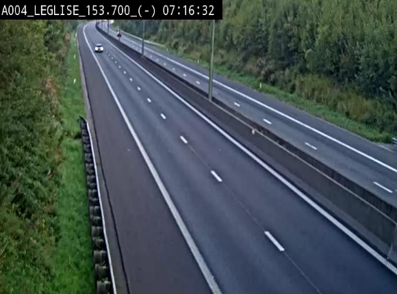 <h2>Webcam autoroute A4 (E411-E25) à Léglise, avant la jonction avec la N40. Vue orientée vers Bruxelles</h2>