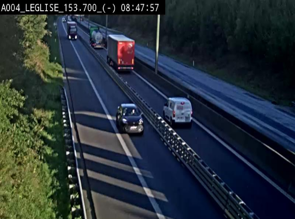 <h2>Webcam autoroute A4 (E411-E25) à Léglise, avant la jonction avec la N40. Vue orientée vers Bruxelles</h2>