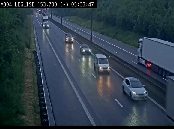 Webcam autoroute A4 (E411-E25) à Léglise, avant la jonction avec la N40. Vue orientée vers Bruxelles