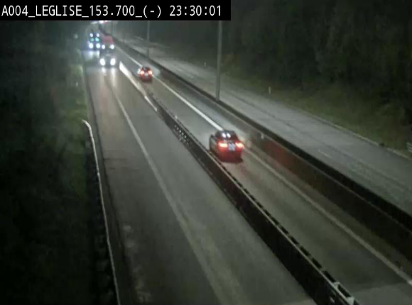 <h2>Webcam autoroute A4 (E411-E25) à Léglise, avant la jonction avec la N40. Vue orientée vers Bruxelles</h2>