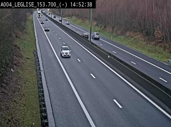 <h2>Webcam autoroute A4 (E411-E25) à Léglise, avant la jonction avec la N40. Vue orientée vers Bruxelles</h2>