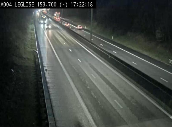 <h2>Webcam autoroute A4 (E411-E25) à Léglise, avant la jonction avec la N40. Vue orientée vers Bruxelles</h2>