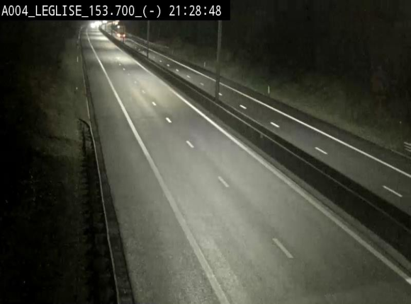 Webcam autoroute A4 (E411-E25) à Léglise, avant la jonction avec la N40. Vue orientée vers Bruxelles