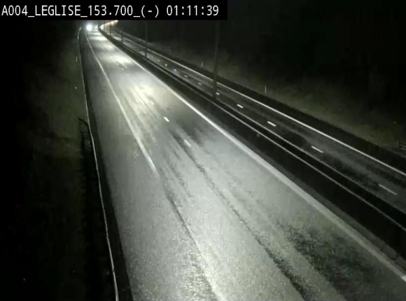 <h2>Webcam autoroute A4 (E411-E25) à Léglise, avant la jonction avec la N40. Vue orientée vers Bruxelles</h2>