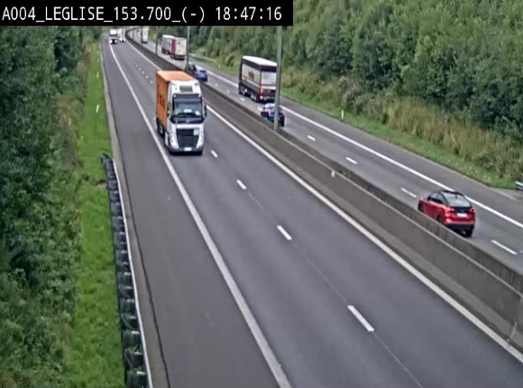 <h2>Webcam autoroute A4 (E411-E25) à Léglise, avant la jonction avec la N40. Vue orientée vers Bruxelles</h2>