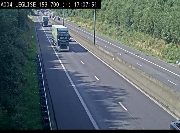 <h2>Webcam autoroute A4 (E411-E25) à Léglise, avant la jonction avec la N40. Vue orientée vers Bruxelles</h2>