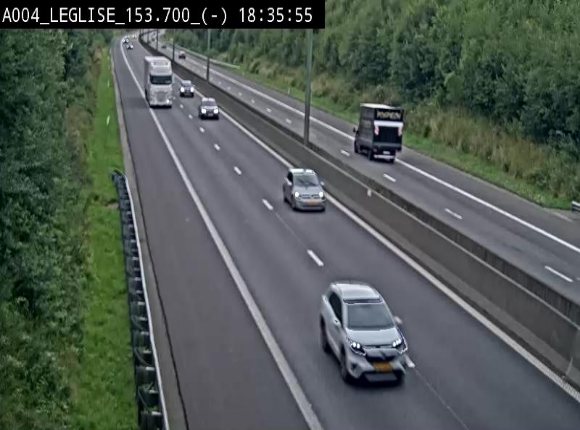 <h2>Webcam autoroute A4 (E411-E25) à Léglise, avant la jonction avec la N40. Vue orientée vers Bruxelles</h2>