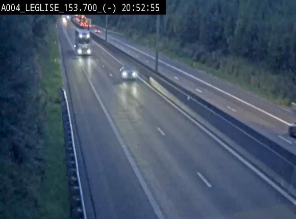 <h2>Webcam autoroute A4 (E411-E25) à Léglise, avant la jonction avec la N40. Vue orientée vers Bruxelles</h2>