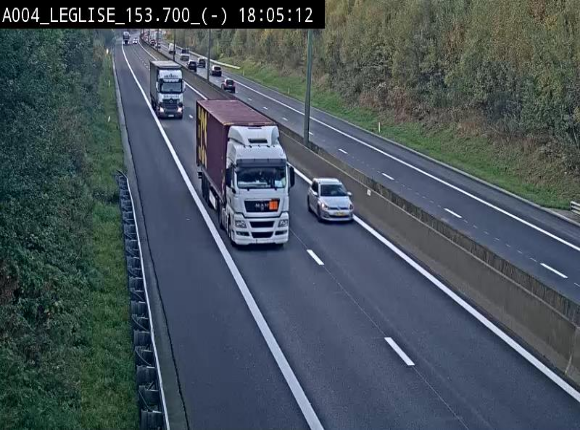 <h2>Webcam autoroute A4 (E411-E25) à Léglise, avant la jonction avec la N40. Vue orientée vers Bruxelles</h2>