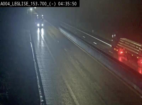 <h2>Webcam autoroute A4 (E411-E25) à Léglise, avant la jonction avec la N40. Vue orientée vers Bruxelles</h2>