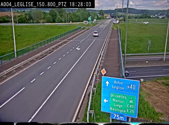 Webcam au-dessus de l'E411 sur la N40. Vue orientée vers Léglise en provenance de Neufchâteau