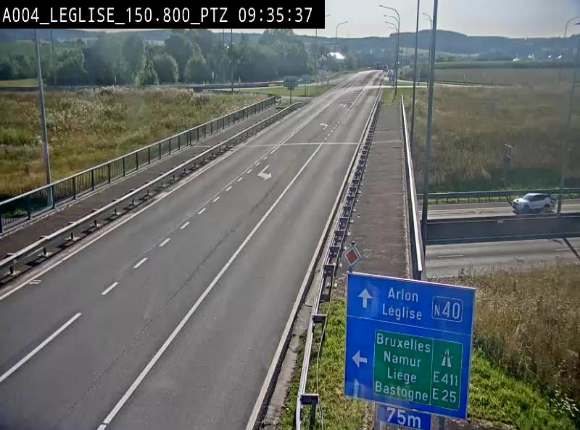 <h2>Webcam au-dessus de l'E411 sur la N40. Vue orientée vers Léglise en provenance de Neufchâteau</h2>