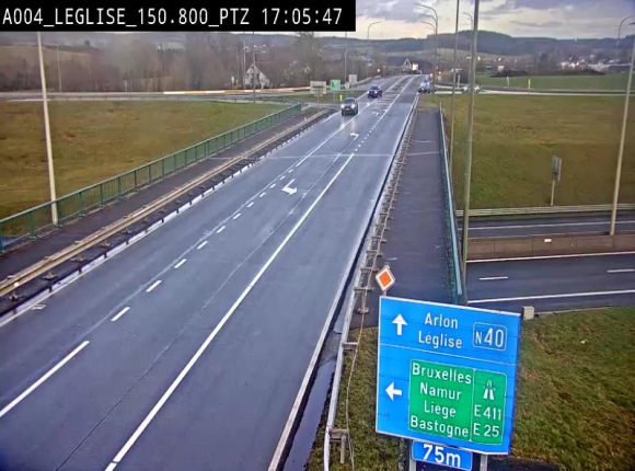 Webcam au-dessus de l'E411 sur la N40. Vue orientée vers Léglise en provenance de Neufchâteau