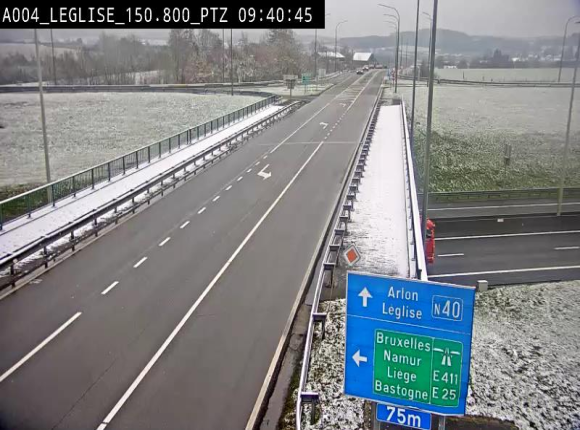 Webcam au-dessus de l'E411 sur la N40. Vue orientée vers Léglise en provenance de Neufchâteau