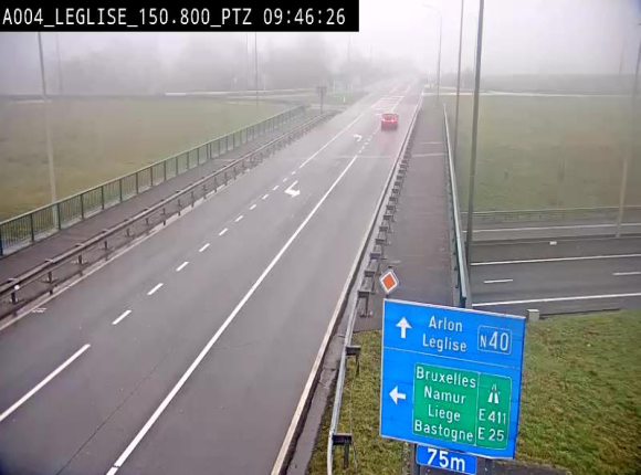 <h2>Webcam au-dessus de l'E411 sur la N40. Vue orientée vers Léglise en provenance de Neufchâteau</h2>