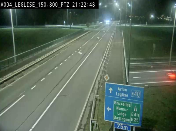 <h2>Webcam au-dessus de l'E411 sur la N40. Vue orientée vers Léglise en provenance de Neufchâteau</h2>