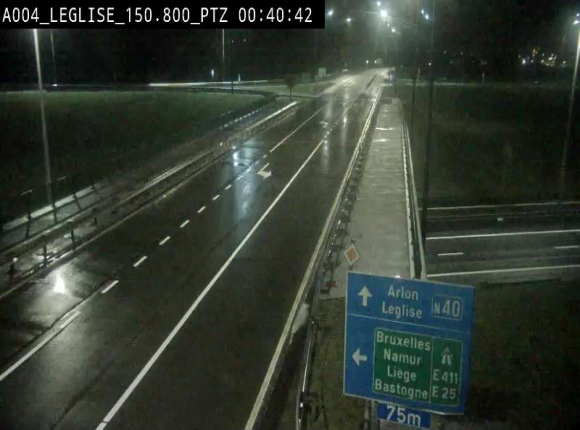 <h2>Webcam au-dessus de l'E411 sur la N40. Vue orientée vers Léglise en provenance de Neufchâteau</h2>