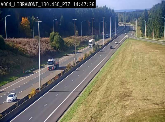<h2>Webcam E411 à hauteur de la sortie 25 de Libramont menant vers Bouillon, Sedan et Reims via la N89. Vue orientée vers Bruxelles</h2>