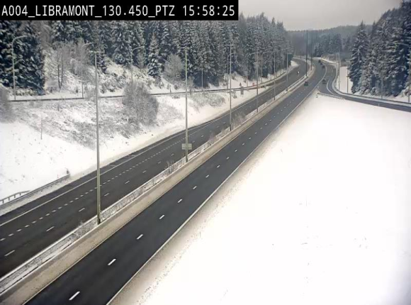 <h2>Webcam E411 à hauteur de la sortie 25 de Libramont menant vers Bouillon, Sedan et Reims via la N89. Vue orientée vers Bruxelles</h2>