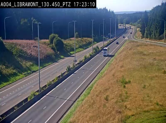 <h2>Webcam E411 à hauteur de la sortie 25 de Libramont menant vers Bouillon, Sedan et Reims via la N89. Vue orientée vers Bruxelles</h2>