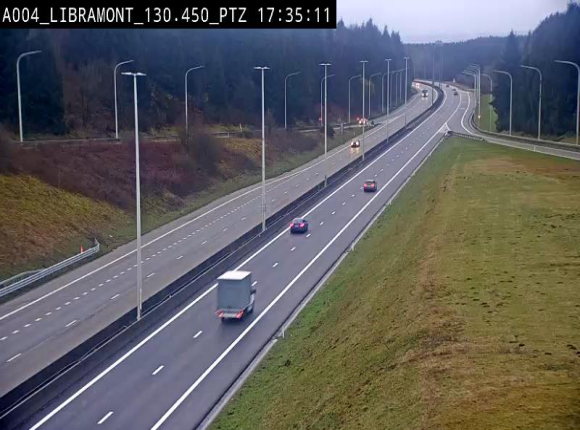<h2>Webcam E411 à hauteur de la sortie 25 de Libramont menant vers Bouillon, Sedan et Reims via la N89. Vue orientée vers Bruxelles</h2>