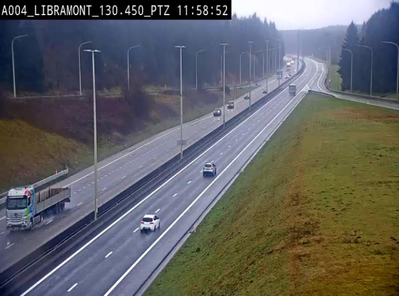 <h2>Webcam E411 à hauteur de la sortie 25 de Libramont menant vers Bouillon, Sedan et Reims via la N89. Vue orientée vers Bruxelles</h2>