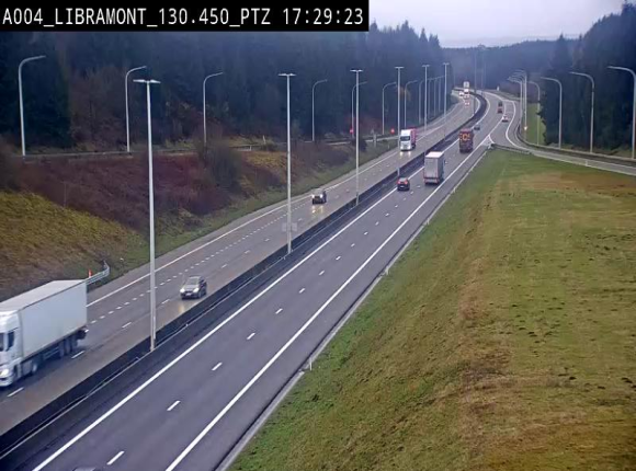 <h2>Webcam E411 à hauteur de la sortie 25 de Libramont menant vers Bouillon, Sedan et Reims via la N89. Vue orientée vers Bruxelles</h2>