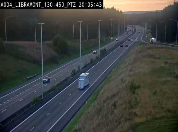 <h2>Webcam E411 à hauteur de la sortie 25 de Libramont menant vers Bouillon, Sedan et Reims via la N89. Vue orientée vers Bruxelles</h2>