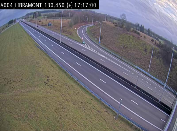 <h2>Webcam à Libramont sur l'E411 à la jonction avec la N89 menant vers Bouillon et la France. Vue orientée vers Arlon</h2>