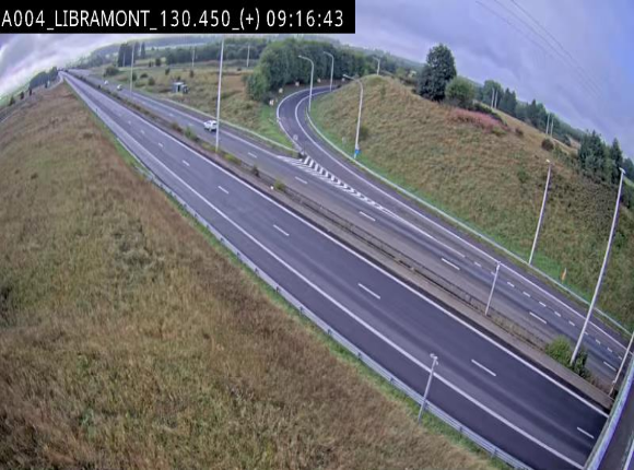 Webcam à Libramont sur l'E411 à la jonction avec la N89 menant vers Bouillon et la France. Vue orientée vers Arlon