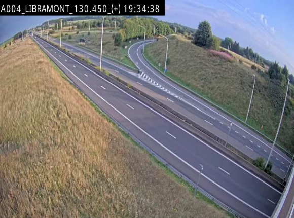 <h2>Webcam à Libramont sur l'E411 à la jonction avec la N89 menant vers Bouillon et la France. Vue orientée vers Arlon</h2>