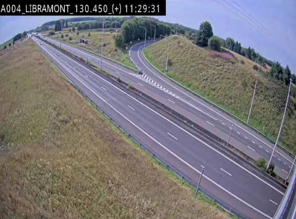 Webcam à Libramont sur l'E411 à la jonction avec la N89 menant vers Bouillon et la France. Vue orientée vers Arlon