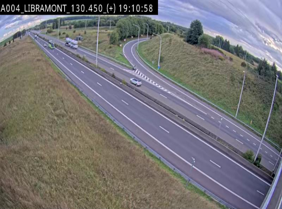 <h2>Webcam à Libramont sur l'E411 à la jonction avec la N89 menant vers Bouillon et la France. Vue orientée vers Arlon</h2>