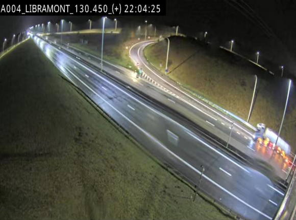 Webcam à Libramont sur l'E411 à la jonction avec la N89 menant vers Bouillon et la France. Vue orientée vers Arlon
