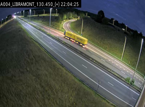 Webcam à Libramont sur l'E411 à la jonction avec la N89 menant vers Bouillon et la France. Vue orientée vers Arlon
