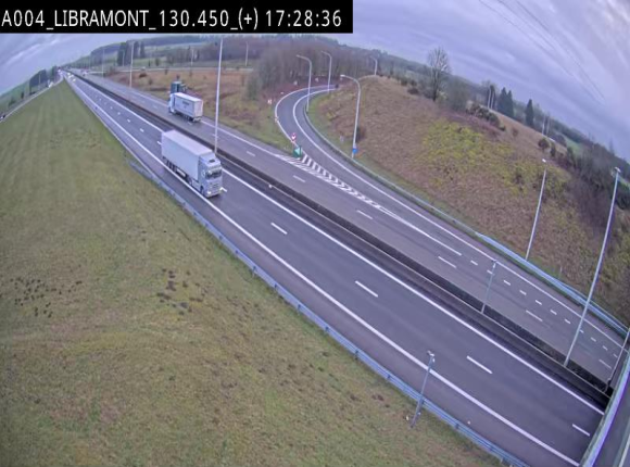 <h2>Webcam à Libramont sur l'E411 à la jonction avec la N89 menant vers Bouillon et la France. Vue orientée vers Arlon</h2>