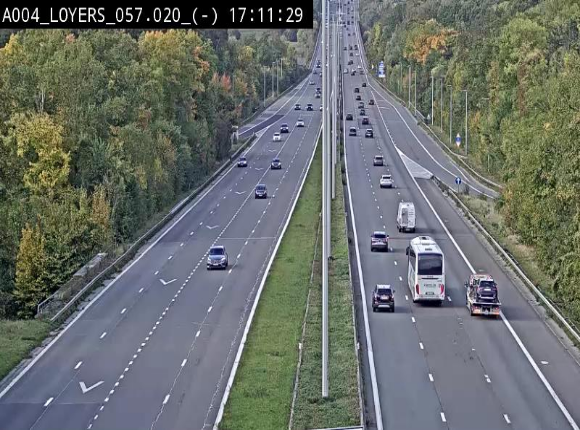 <h2>Webcam E411 au niveau du viaduc de Beez à Loyers, entre Champion et Warissoulx. Vue orientée vers Bruxelles</h2>