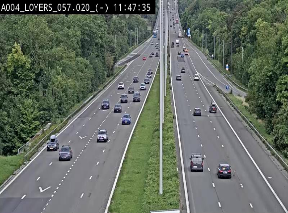 <h2>Webcam E411 au niveau du viaduc de Beez à Loyers, entre Champion et Warissoulx. Vue orientée vers Bruxelles</h2>