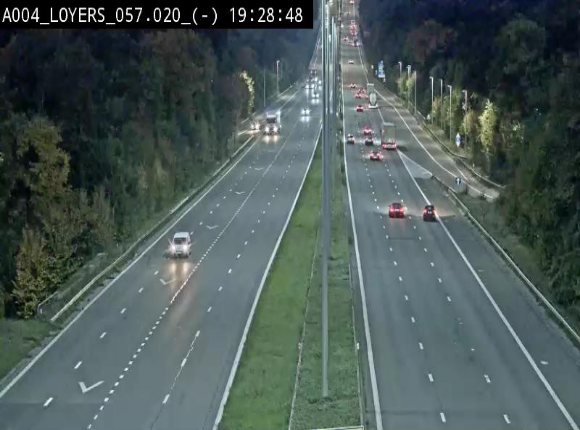 <h2>Webcam E411 au niveau du viaduc de Beez à Loyers, entre Champion et Warissoulx. Vue orientée vers Bruxelles</h2>