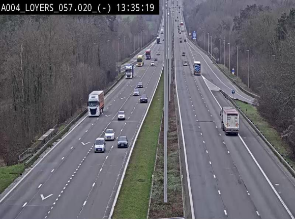 <h2>Webcam E411 au niveau du viaduc de Beez à Loyers, entre Champion et Warissoulx. Vue orientée vers Bruxelles</h2>