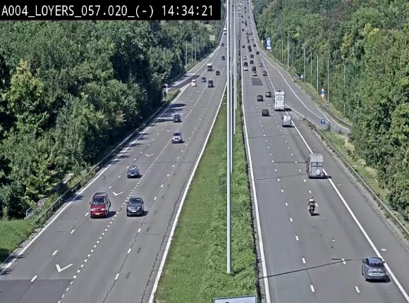 <h2>Webcam E411 au niveau du viaduc de Beez à Loyers, entre Champion et Warissoulx. Vue orientée vers Bruxelles</h2>