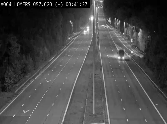 Webcam E411 au niveau du viaduc de Beez à Loyers, entre Champion et Warissoulx. Vue orientée vers Bruxelles