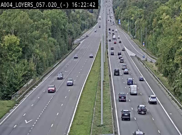 Webcam E411 au niveau du viaduc de Beez à Loyers, entre Champion et Warissoulx. Vue orientée vers Bruxelles