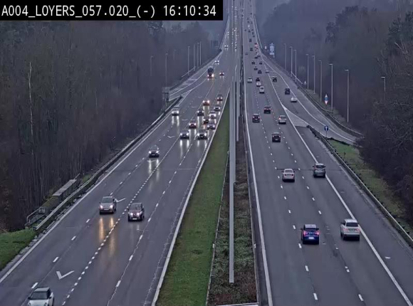 <h2>Webcam E411 au niveau du viaduc de Beez à Loyers, entre Champion et Warissoulx. Vue orientée vers Bruxelles</h2>