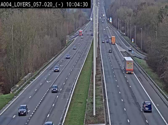 <h2>Webcam E411 au niveau du viaduc de Beez à Loyers, entre Champion et Warissoulx. Vue orientée vers Bruxelles</h2>